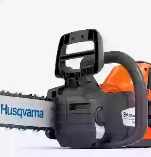 Chainsaw 225i